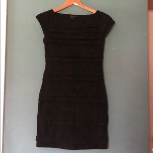 Size 2 Max & Cleo Little Black Dress